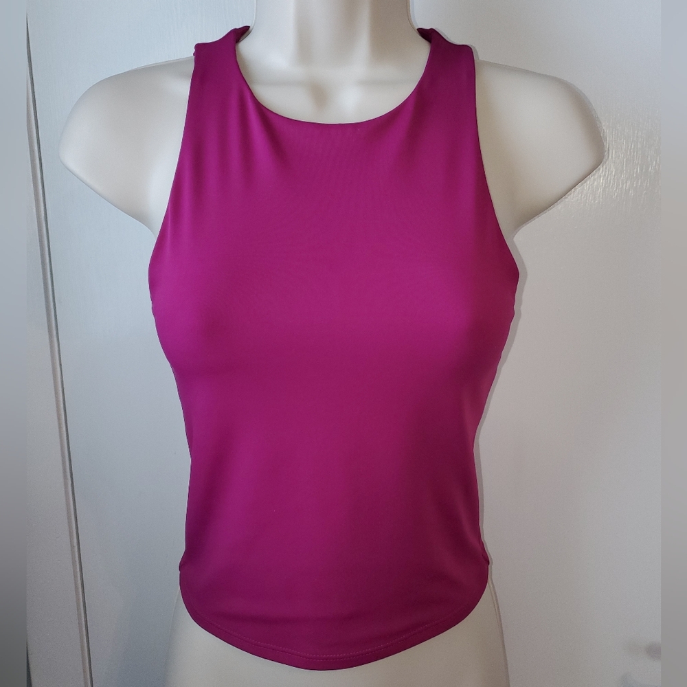 Express Body Contour Cropped tank